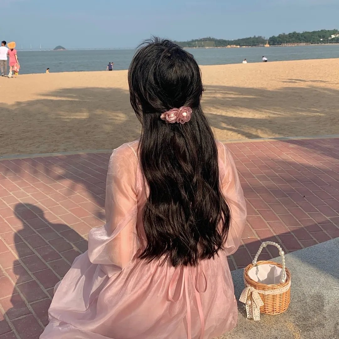 我城；她乡
